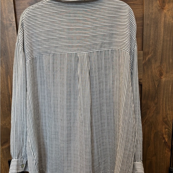Saltwater LUXE Monochrome Striped womens Shirt - Picture 5 of 5